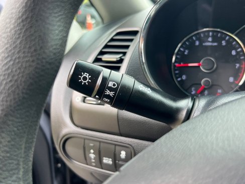 Used 2015 Kia Forte LX w/ Popular Package image 28