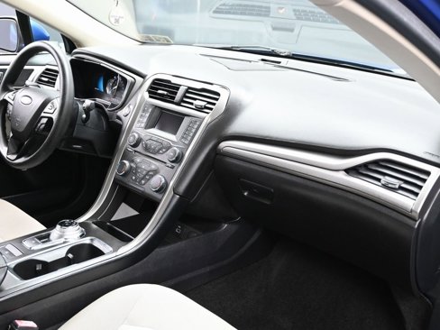 Used 2018 Ford Fusion S image 30