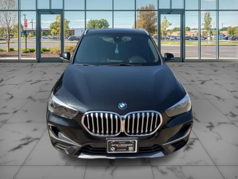 Used 2021 BMW X1 xDrive28i image 2