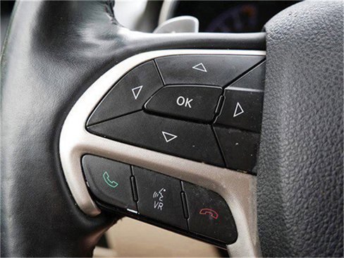 Used 2015 Jeep Grand Cherokee Limited image 28