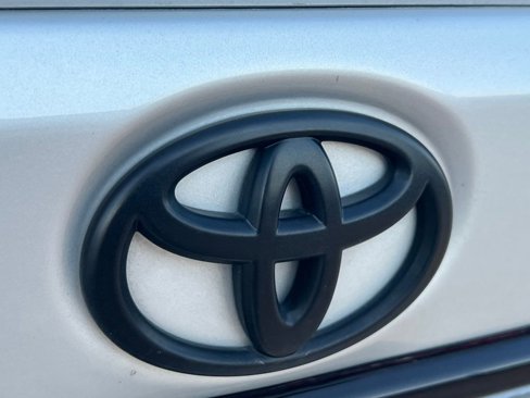 Used 2024 Toyota Corolla SE image 14