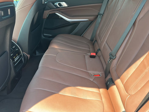 Used 2022 BMW X5 xDrive40i w/ Premium Package image 18