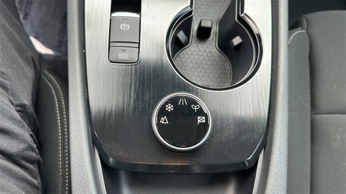 Used 2023 Nissan Rogue S image 26