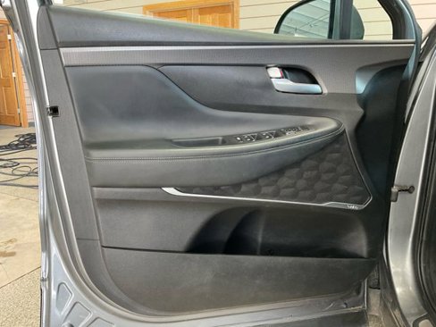Used 2019 Hyundai Santa Fe Limited image 19