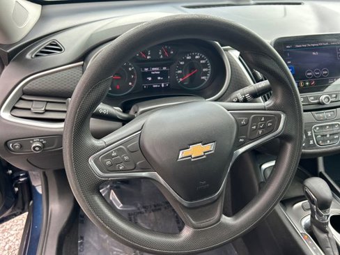 Used 2022 Chevrolet Malibu LT image 11