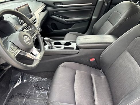 Used 2023 Nissan Altima 2.5 SV image 17