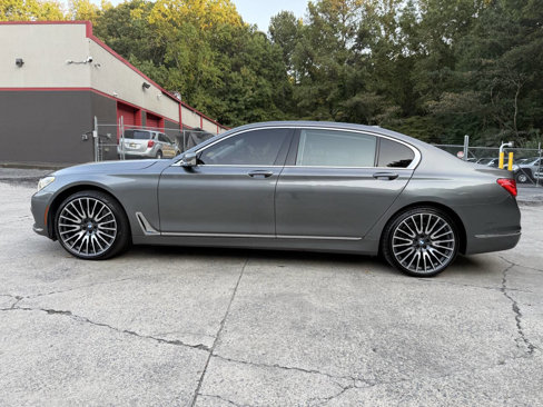 Used 2016 BMW 750i xDrive image 3