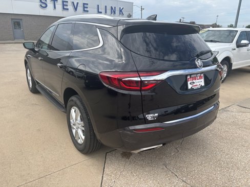 Used 2019 Buick Enclave Essence w/ LPO, Luxury Package image 8