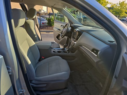 Used 2019 Chevrolet Traverse LT image 10