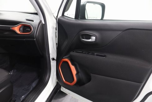 Certified 2020 Jeep Renegade Sport image 13