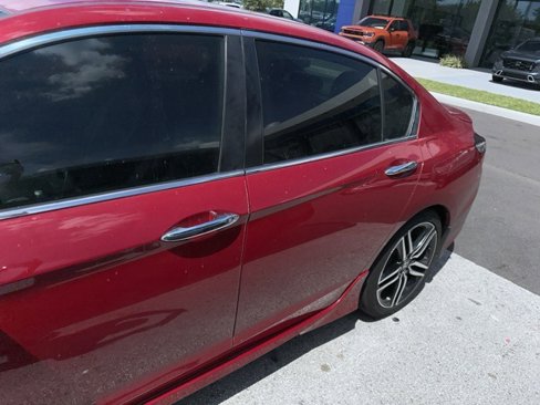 Used 2017 Honda Accord Sport Special Edition image 2