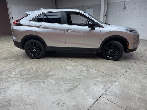 Used 2024 Mitsubishi Eclipse Cross SE image 6