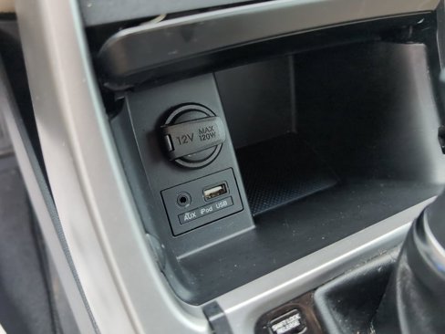 Used 2016 Hyundai Elantra SE image 25