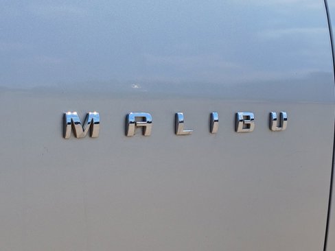 Used 2020 Chevrolet Malibu LT image 32