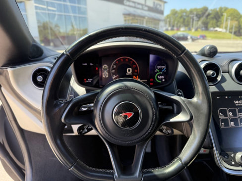 Used 2016 McLaren 570S Coupe image 23