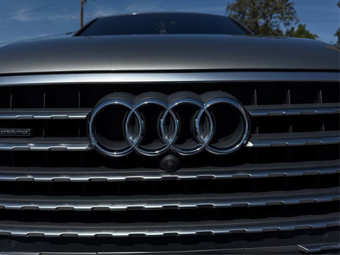 Used 2017 Audi Q7 3.0T Prestige image 40