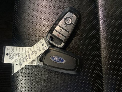 Used 2020 Ford Escape SEL image 26