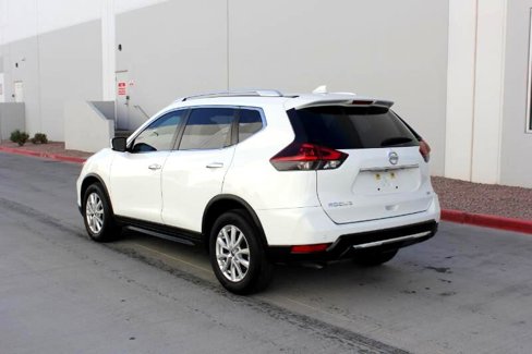 Used 2020 Nissan Rogue SV image 7