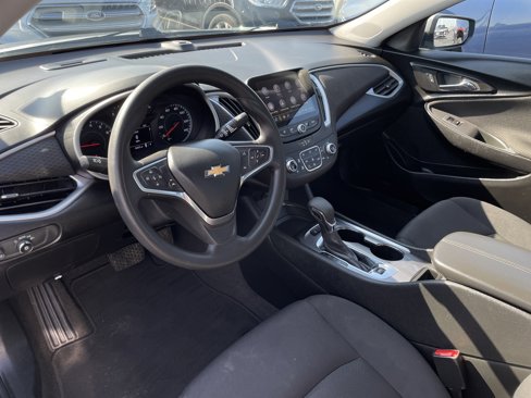 Used 2024 Chevrolet Malibu LT image 9