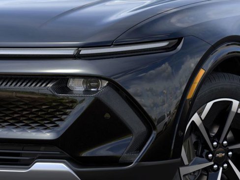 New 2025 Chevrolet Equinox EV LT image 11