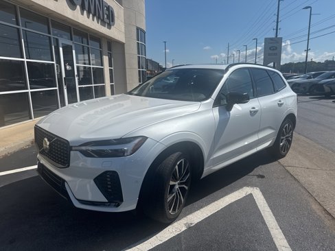 Certified 2023 Volvo XC60 B5 Plus w/ Climate Package image 1