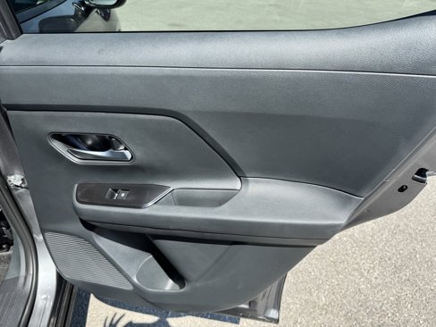 New 2025 Nissan Kicks SV image 29