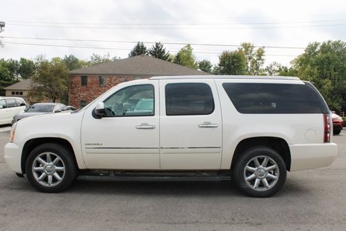 Used 2014 GMC Yukon XL Denali image 5