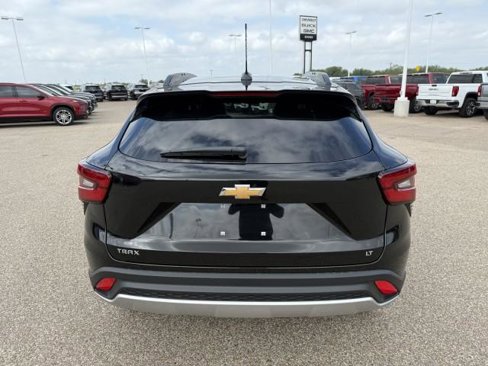 New 2025 Chevrolet Trax LT image 7