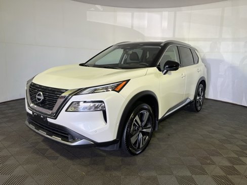 Used 2022 Nissan Rogue SL w/ SL Premium Package image 4
