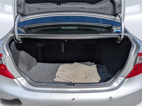 Used 2012 Toyota Camry XLE image 11