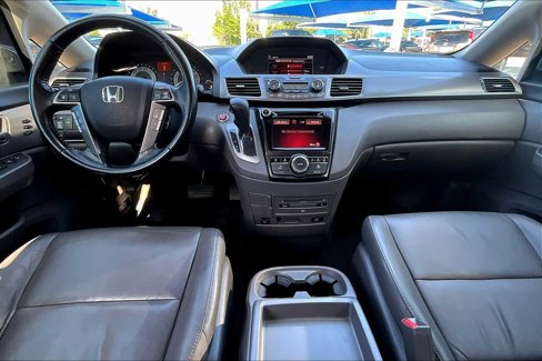 Used 2016 Honda Odyssey Touring Elite image 15