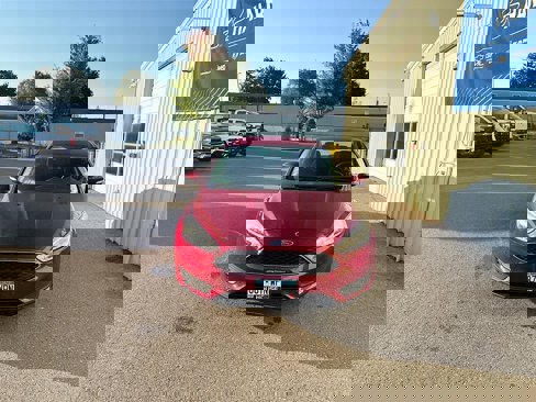 Used 2016 Ford Focus SE w/ SE Cold Weather Package image 6