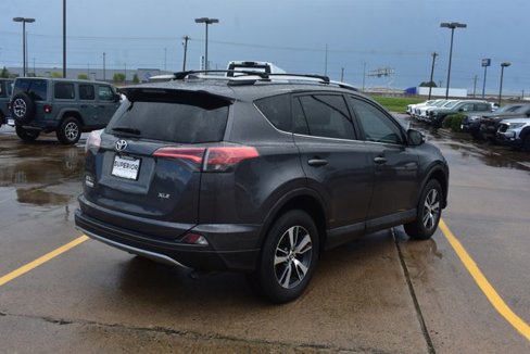 Used 2017 Toyota RAV4 XLE image 5