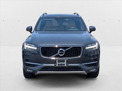 Used 2017 Volvo XC90 T5 Momentum w/ Momentum Plus Package image 2