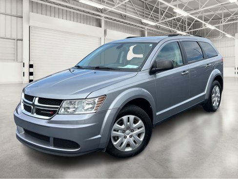 Used 2018 Dodge Journey SE image 1