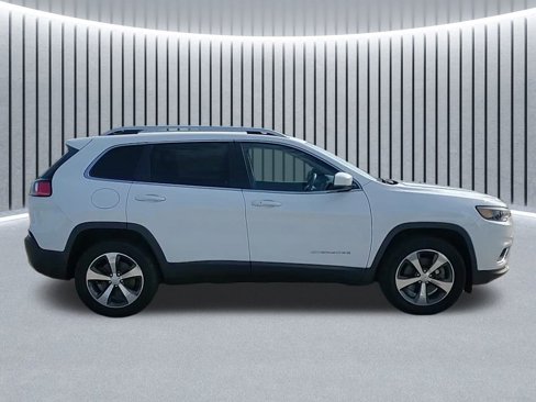 Used 2019 Jeep Cherokee Limited image 4