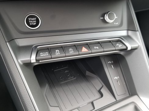 New 2025 Audi Q3 2.0T Premium image 11