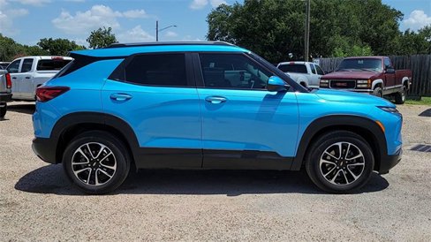 Certified 2025 Chevrolet TrailBlazer LT w/ Convenience Package image 9