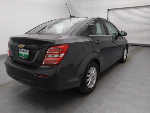 Used 2019 Chevrolet Sonic LT w/ Convenience Package image 9