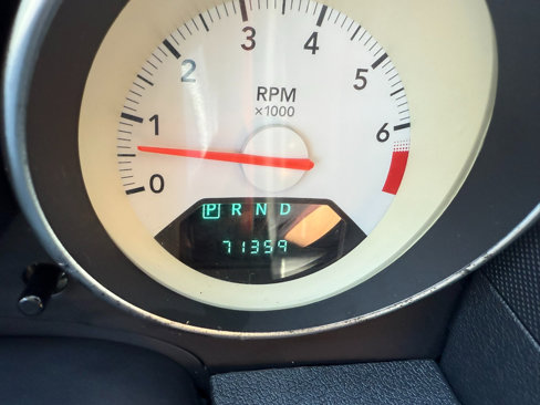 Used 2009 Dodge Caliber SXT image 11