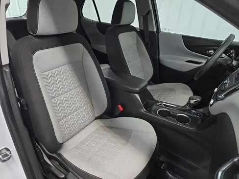 Used 2022 Chevrolet Equinox LS image 14