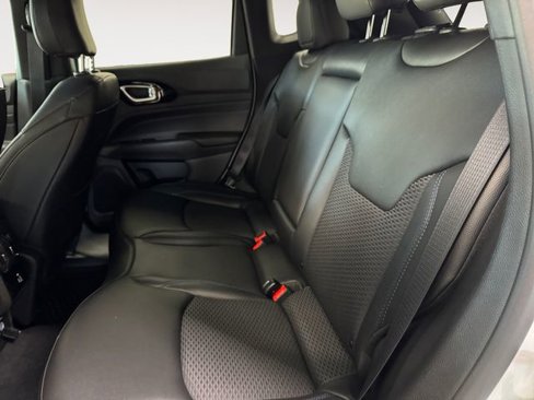 New 2026 Jeep Compass Latitude image 18