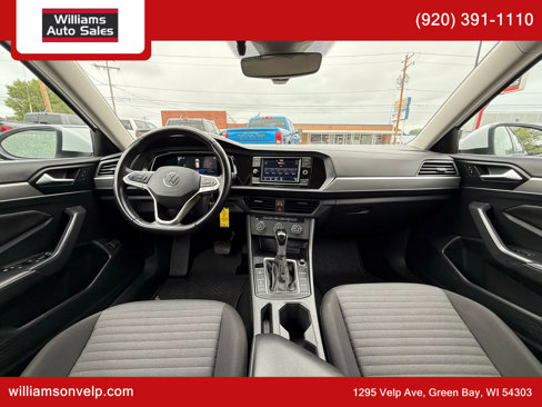 Used 2022 Volkswagen Jetta S image 17