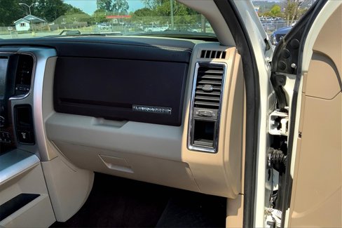 Used 2018 RAM 1500 Laramie w/ Convenience Group image 17