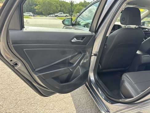 Used 2024 Volkswagen Jetta SE image 18