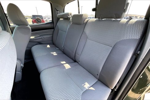 Used 2014 Toyota Tacoma PreRunner image 18