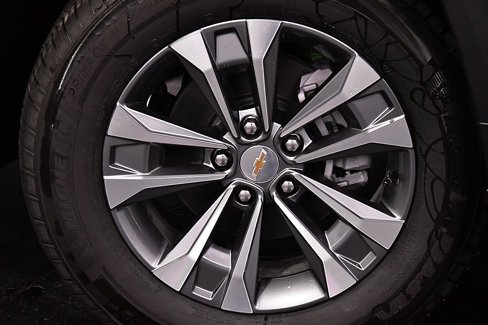 New 2025 Chevrolet Equinox LT image 9