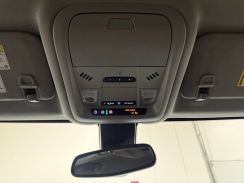 Used 2023 GMC Terrain AT4 image 18
