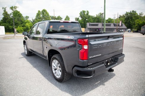 Used 2021 Chevrolet Silverado 1500 Custom image 6