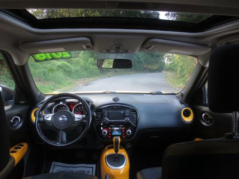 Used 2016 Nissan Juke SV image 8